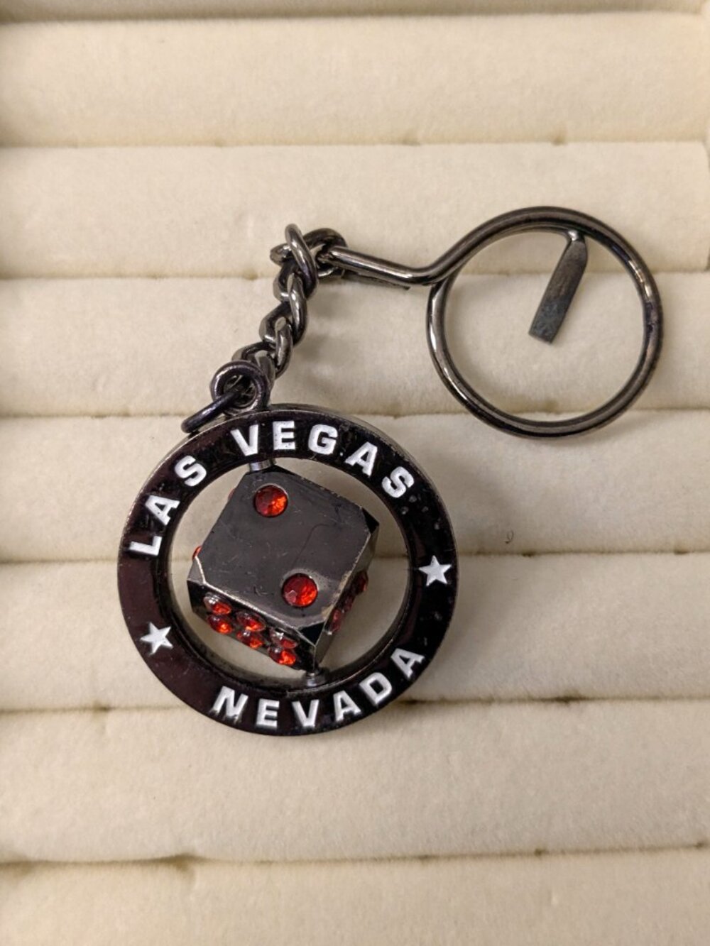 Heavyweight Las Vegas Key Chain with Spinning Dice - Picture 2 of 3